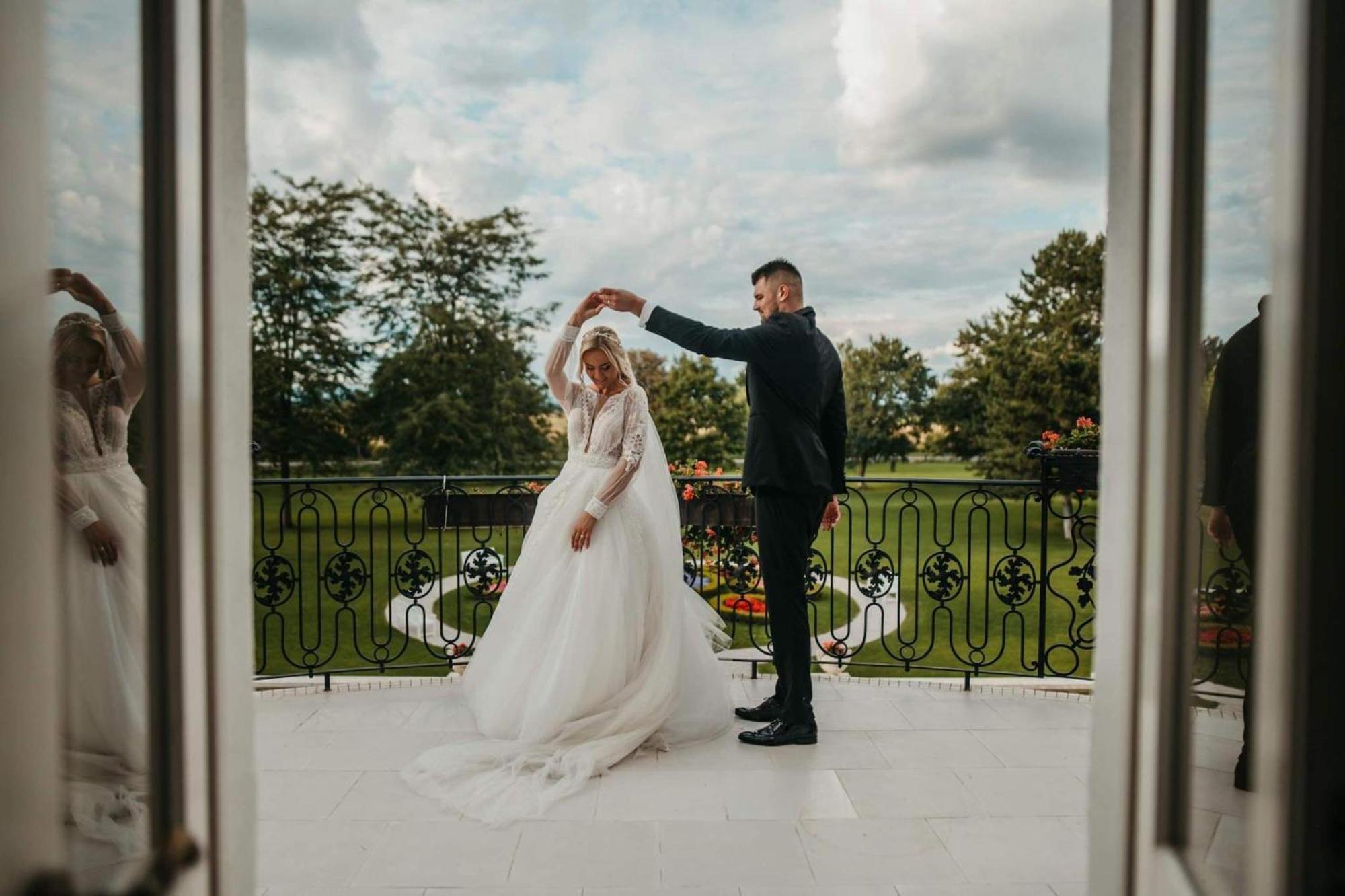 Art Hotel Kastiel Tomášov Bagian luar foto