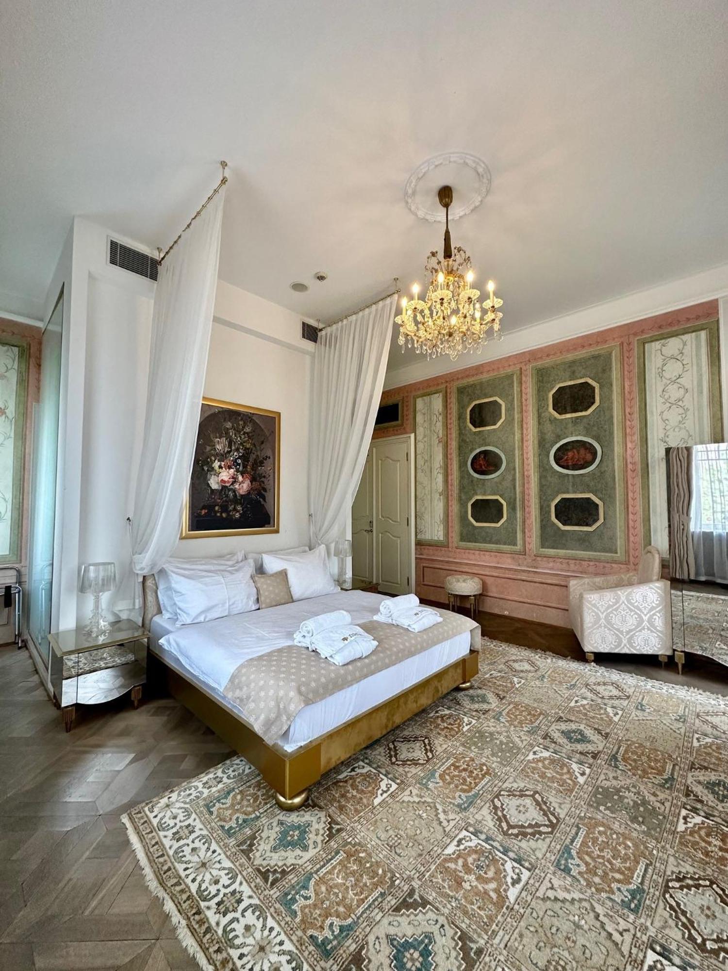 Art Hotel Kastiel Tomášov Bagian luar foto