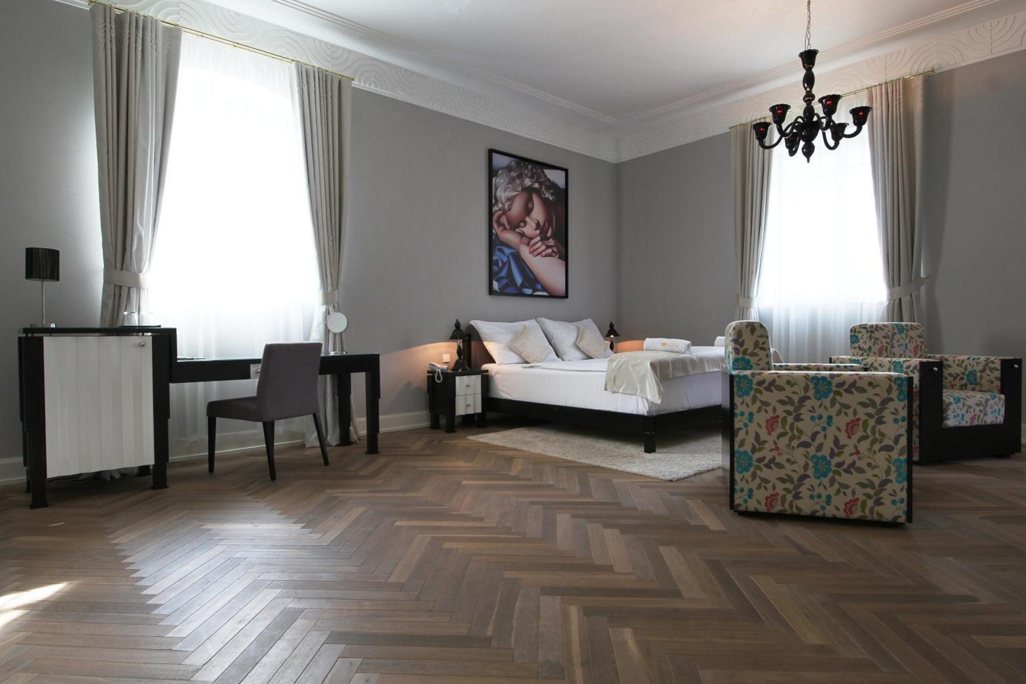 Art Hotel Kastiel Tomášov Ruang foto