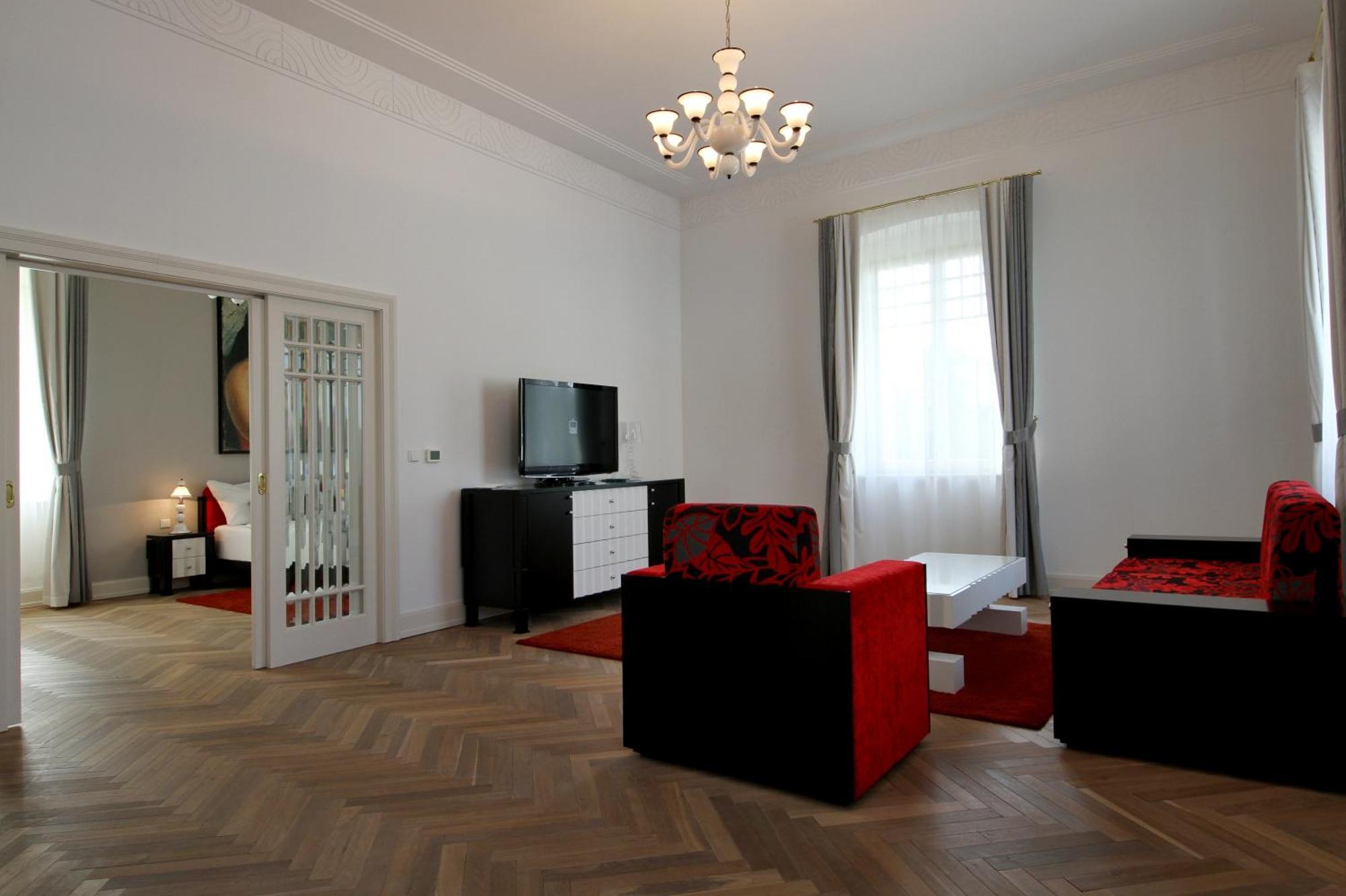 Art Hotel Kastiel Tomášov Ruang foto