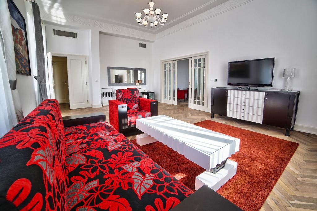 Art Hotel Kastiel Tomášov Ruang foto